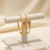 elegant-bangle-stand